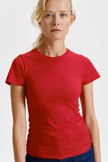 Дамска класическа тениска, червен
