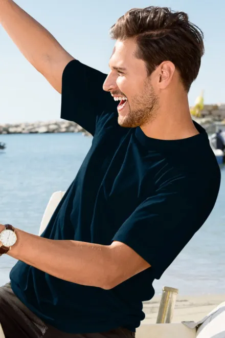 Класическа тениска, тъмно синьо