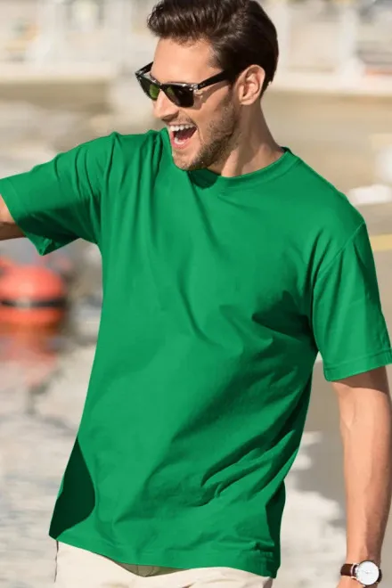 Мъжка класическа тениска, трева зелено
