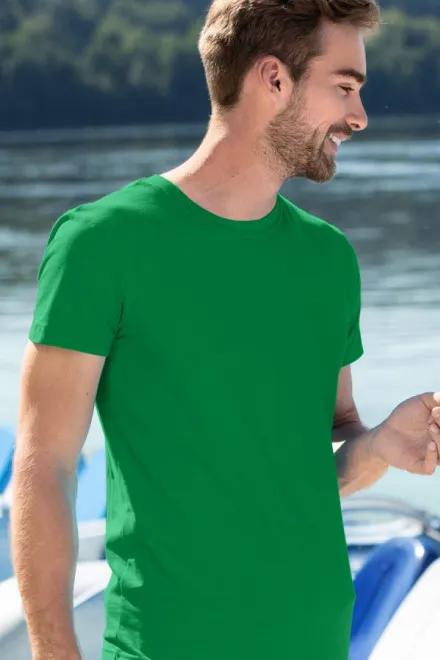 Мъжка модна тениска, трева зелено